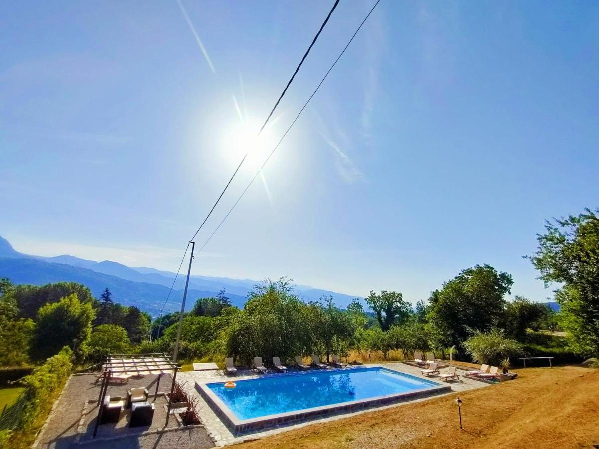 Agriturismo Borgo Biaia Camporgiano Exterior foto